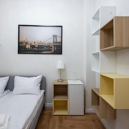 Apartment Humblebee Nest Muranow