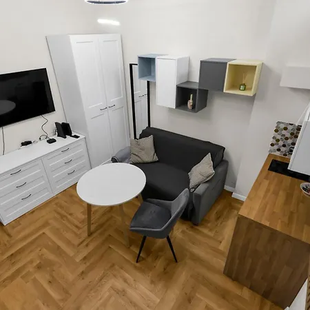 Humblebee Nest Muranow Apartment Warsaw