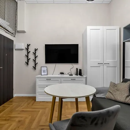 Humblebee Nest Muranow * Warsaw