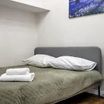 Humblebee Nest Muranow ורשה