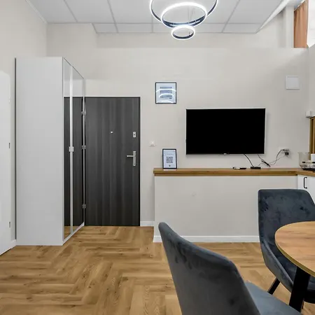 Humblebee Nest Muranow *